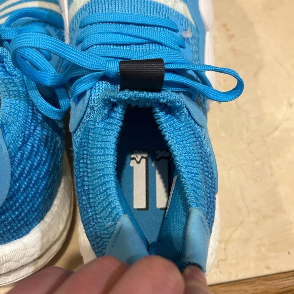 NWOT adidas Mens Trae Young 2 Running Sneakers Shoes - Picture 7 of 13